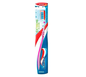 Aquafresh Periuta d.Extreme Clen Medium twin